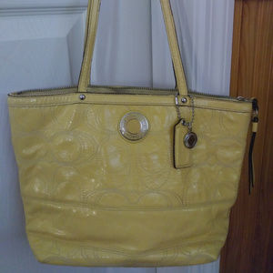 Coach Signature City zip Tote Handbag